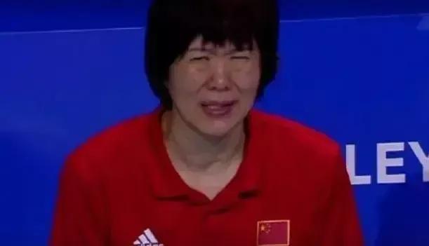 女排最后两分钟郎导疯狂换人,郎导带领中国女排走向巅峰