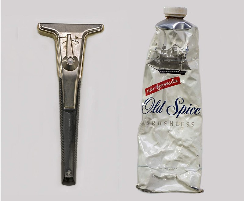 航天员有没有带上枪,苏联给宇航员配备了什么枪