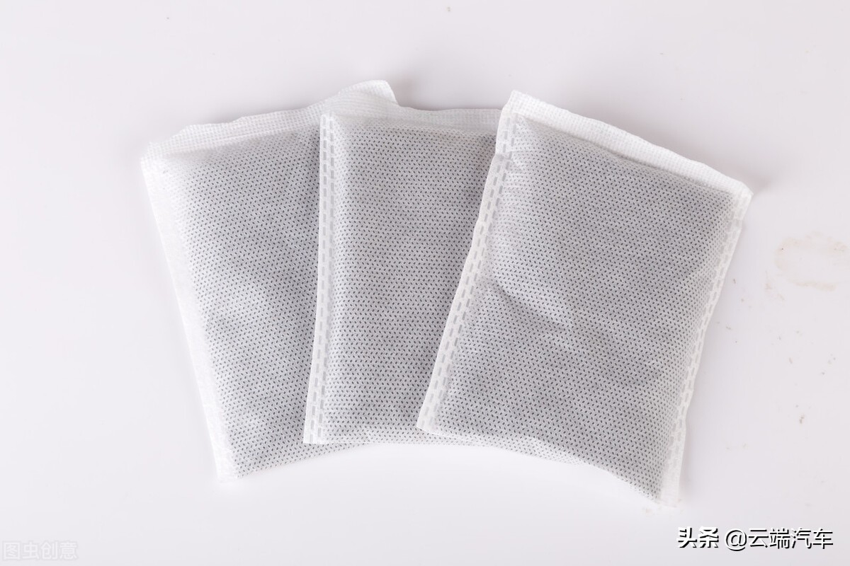 新车去除车内异味的最好方法,新车车内异味太重怎么解决