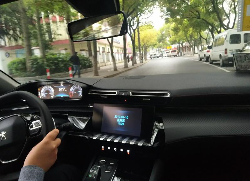 16年标致5081.8t当年落地多少钱,标致508l1.6t和1.8t哪个更值得购买