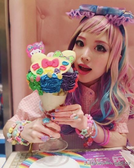 日本的怪兽主题餐厅 (日本东京的怪兽餐厅)