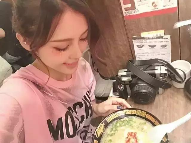 美妆新手教程眼妆怎么画,儿童妆舞台妆上亮片教程