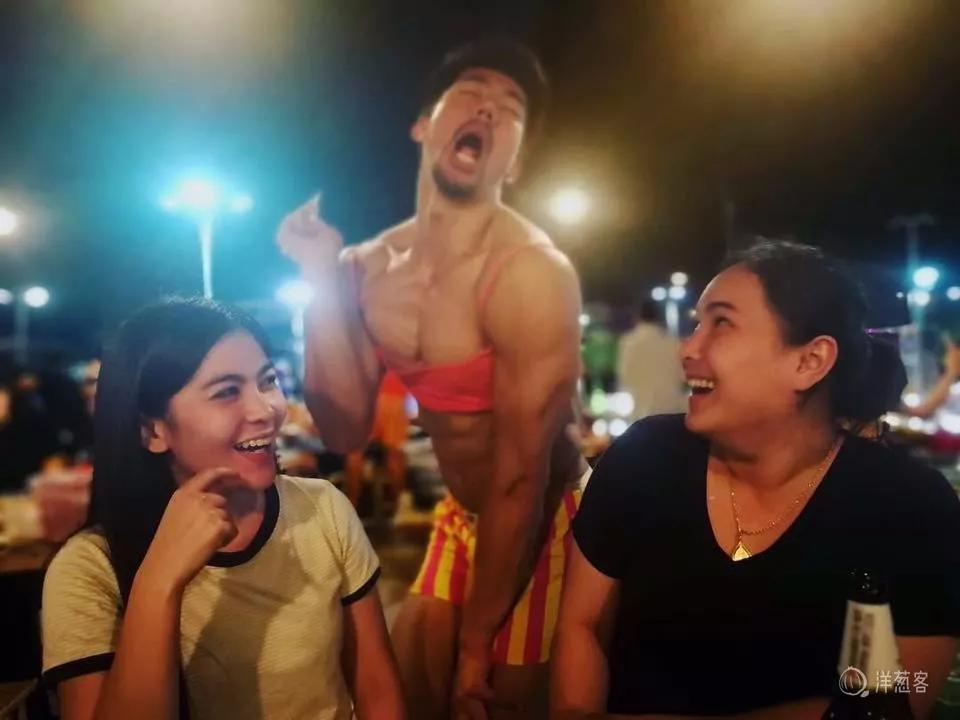 泰国男人必去的景点,泰国必去猛男餐厅