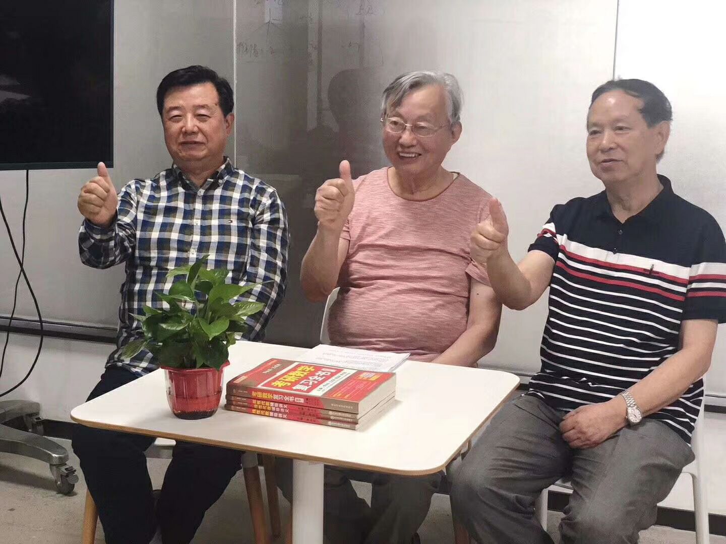 考研高端辅导一年多少钱,考研辅导班有哪些费用