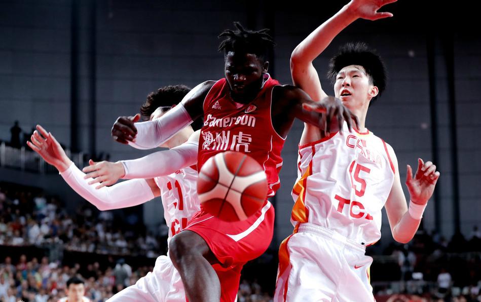 男篮世预赛孙铭徽失误,中国男篮热身赛孙铭徽比赛