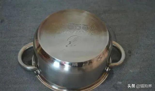 不锈钢锅生锈烧黑了怎么清洗,不锈钢锅用前怎么处理才不生锈