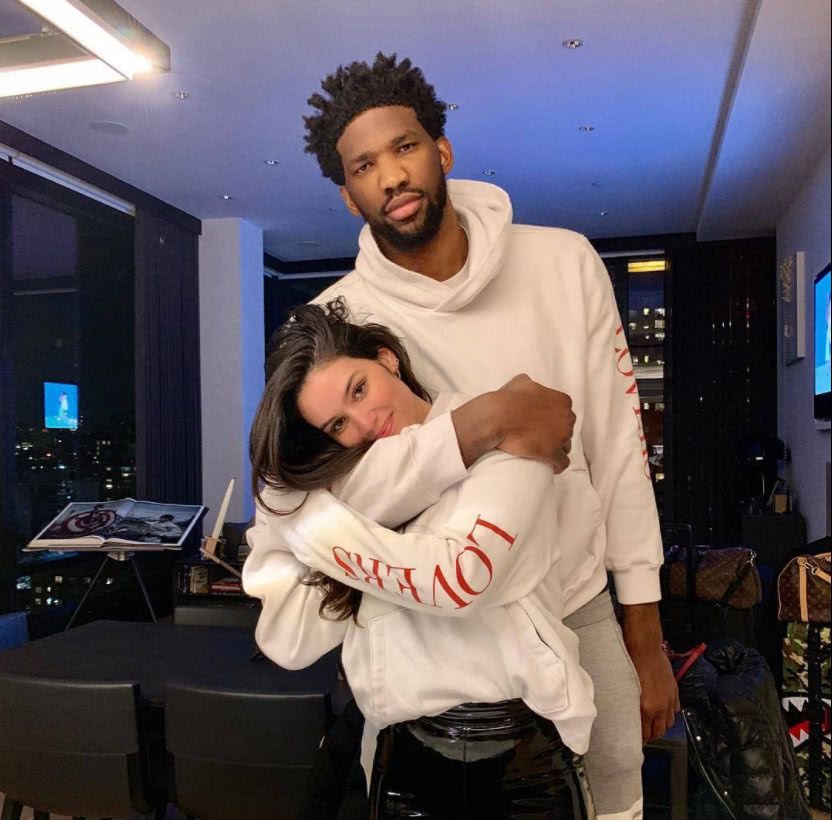 皇太子降临！大帝儿子出生，取名亚瑟，仍在说服女友生一支足球队