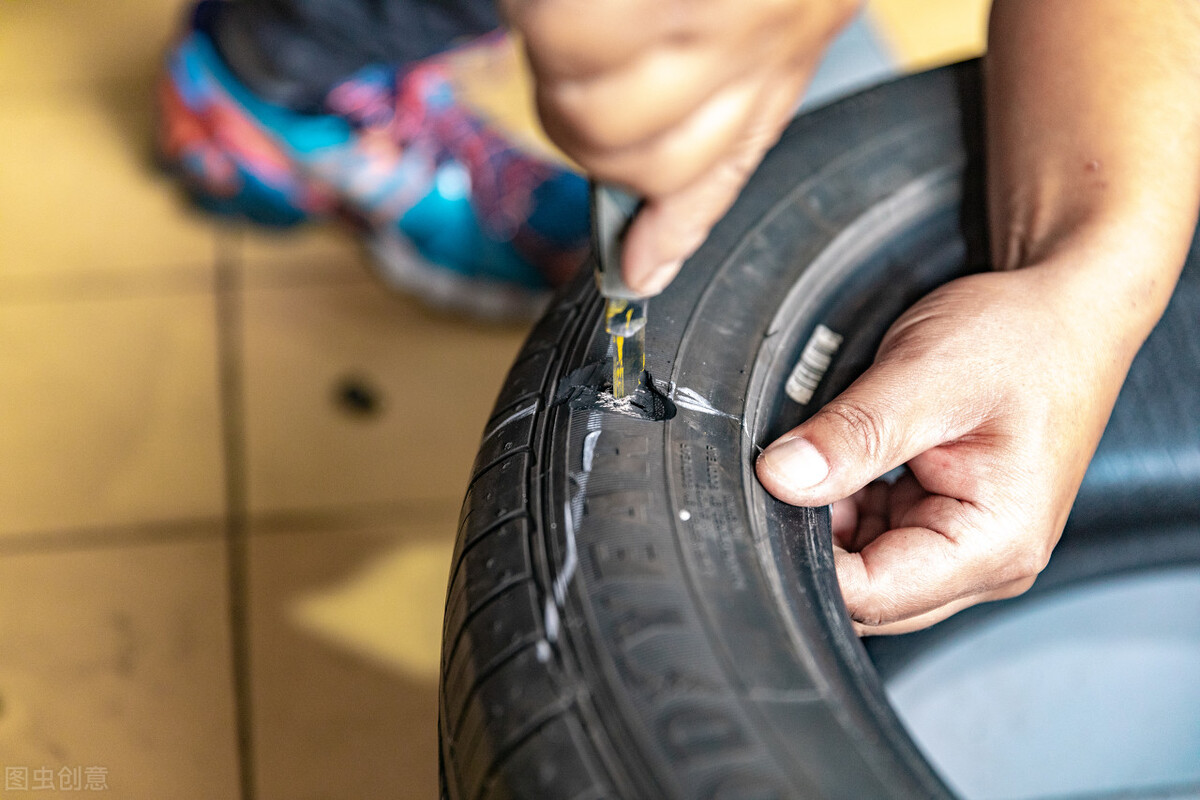 90后小伙月入百万的赚钱模式,暴利零成本一年多赚40万