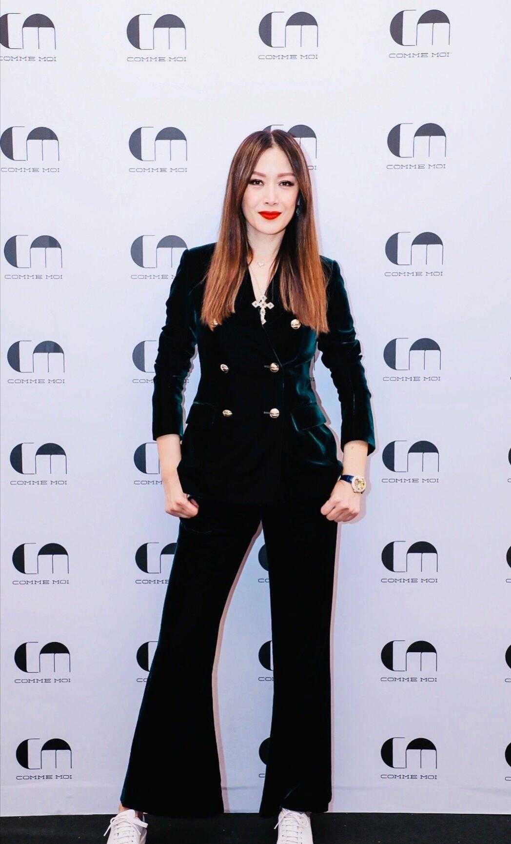 身高188cm的琦琦,琦琦黑色连衣裙