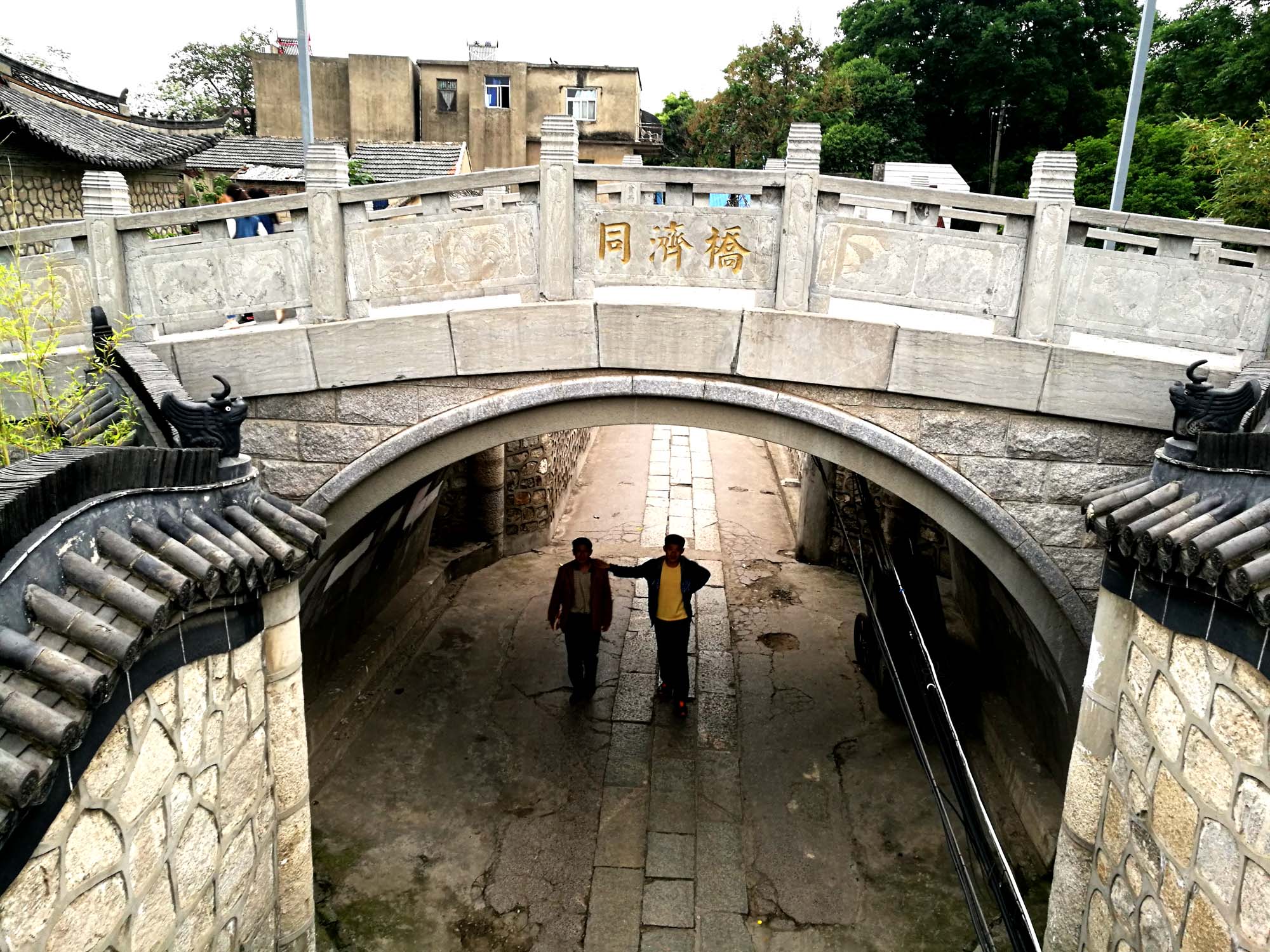 怀远史玉柱有多少钱,怀远一中校史馆