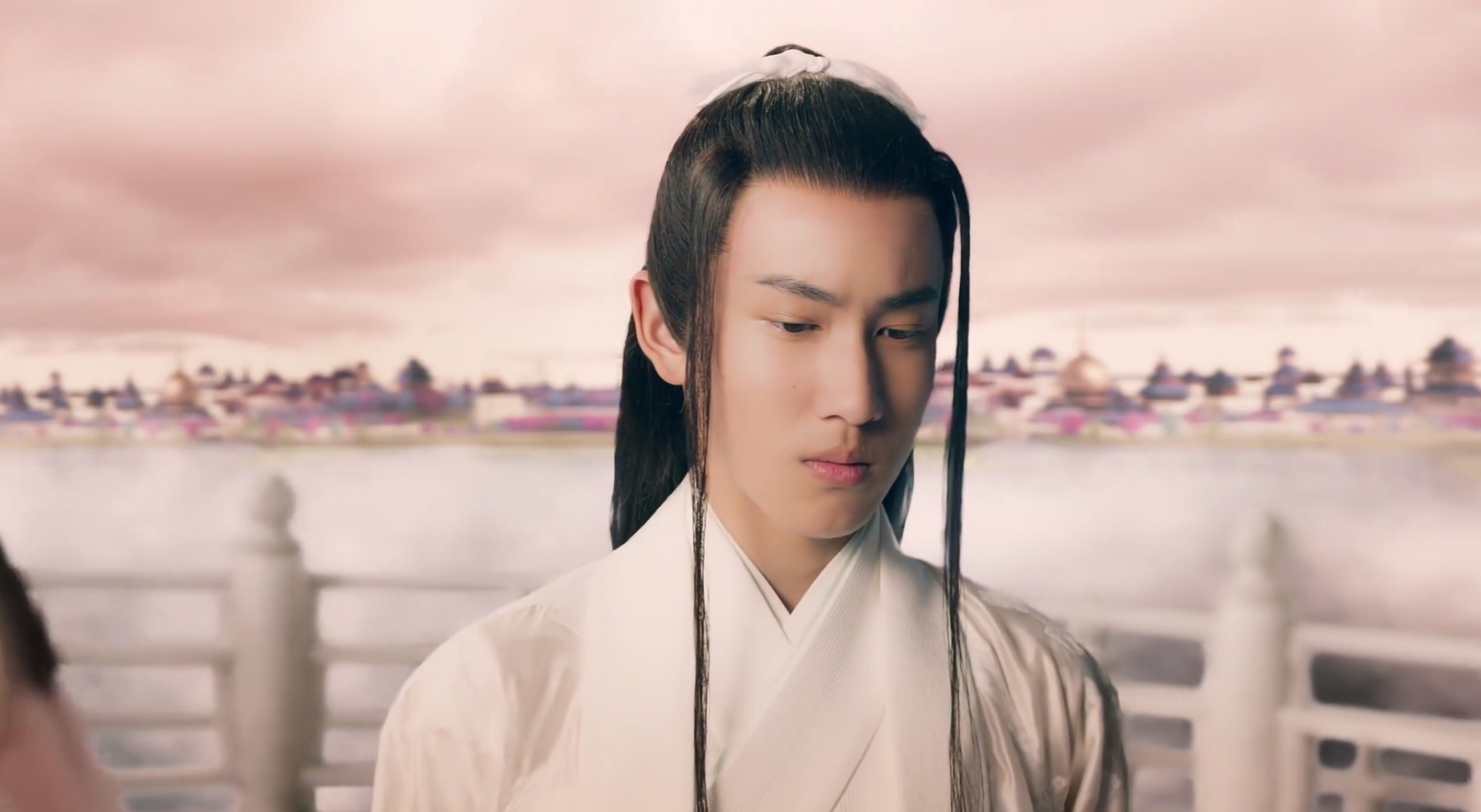 三生三世里的叠风是谁演的,三生三世叠风认出夜风