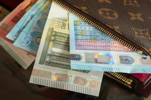 网购都支持七天无理由退货吗,网购七天无理由退货商品包括哪些