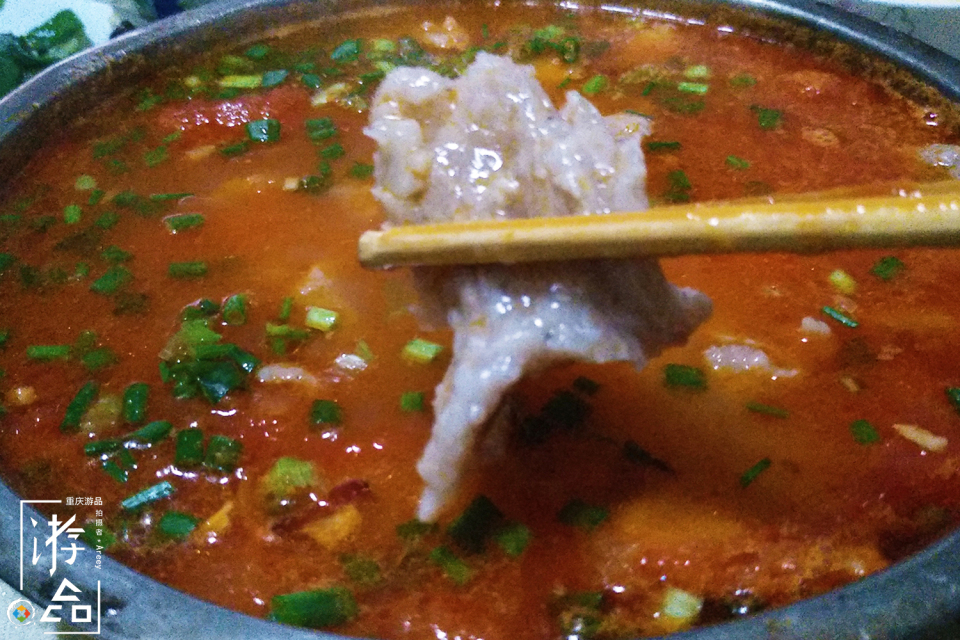 我做的滑肉白里透粉,外面卖的却发黑,做滑肉到底该不该放酱油?