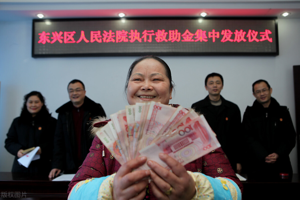 对方全责为什么还要我无责代赔呢,对方全责只能自己吃亏吗