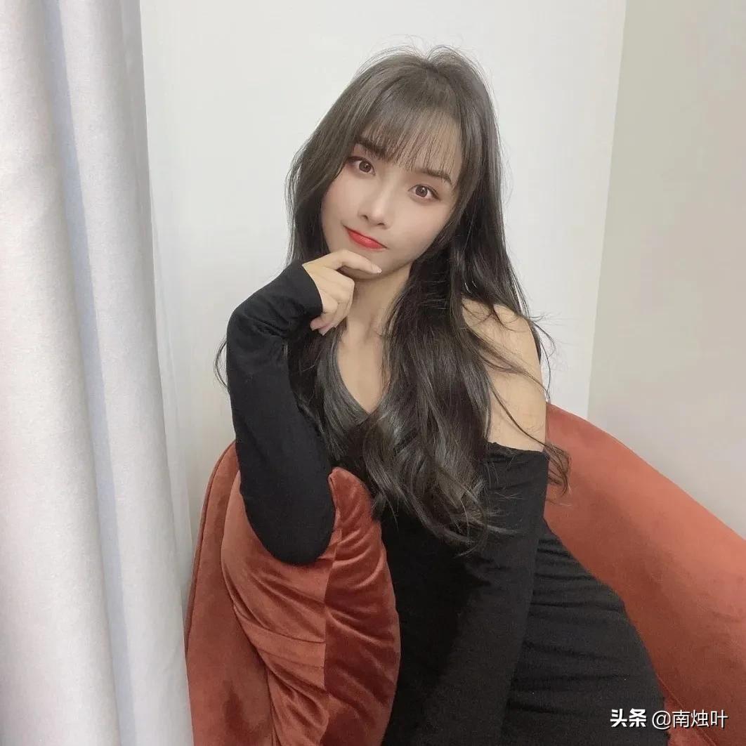 超级显白酷感爆棚的发色推荐,女生好看的偏冷绿调雾感发色