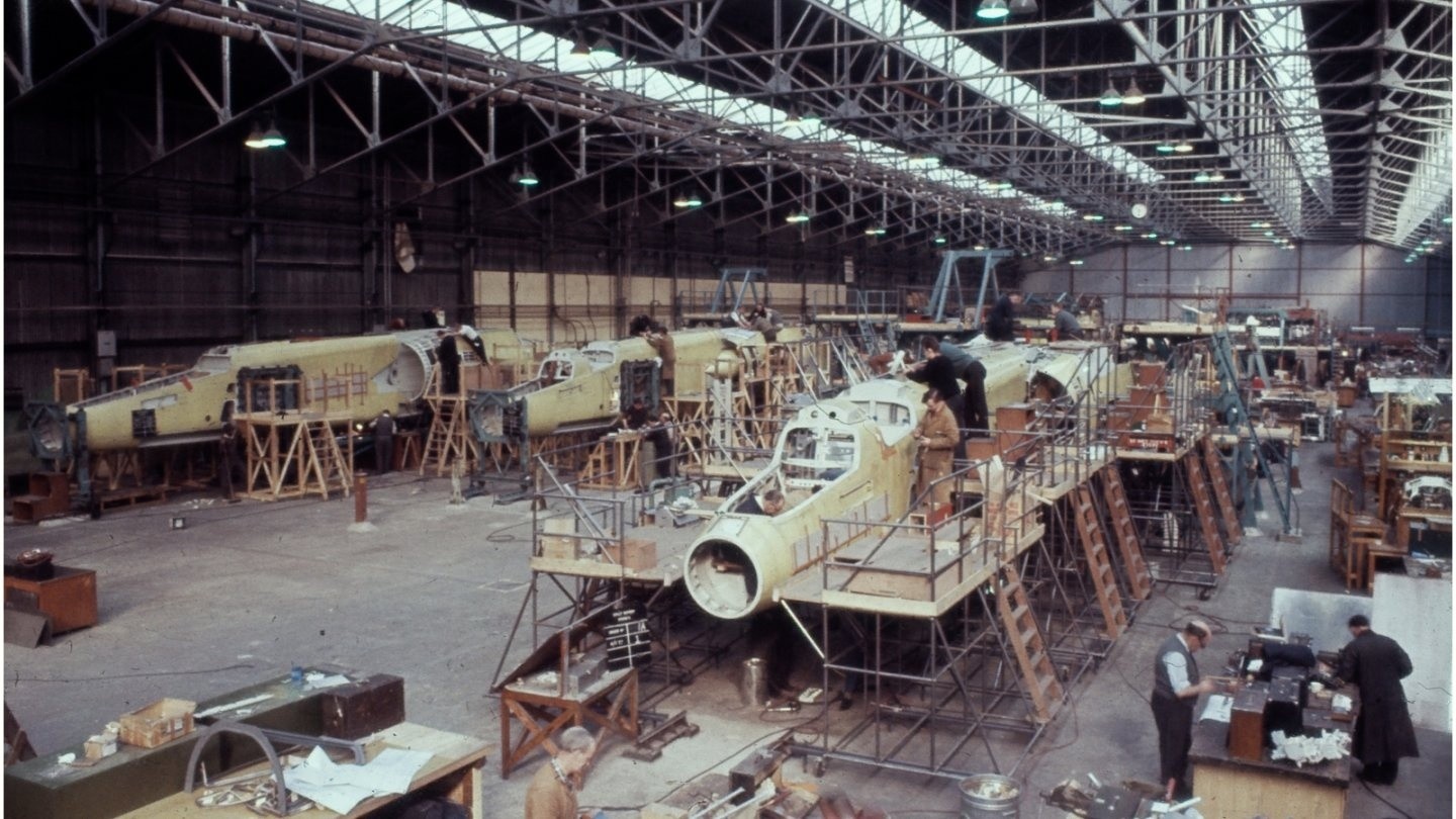 英国tsr-2超音速核轰炸机,英国tsr-2攻击机