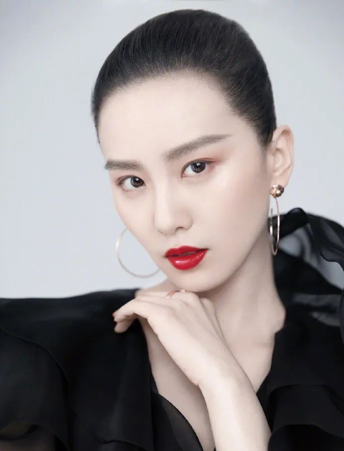 口红叠加涂的正确方法,口红混涂正确涂法和小技巧