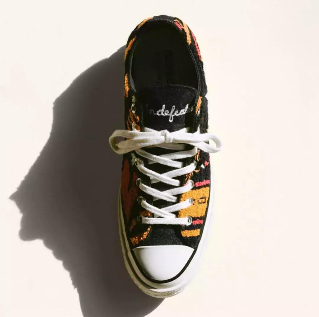 每日简讯｜YEEZY又有新版“700 VX”, Stüssy x Nike有点好看