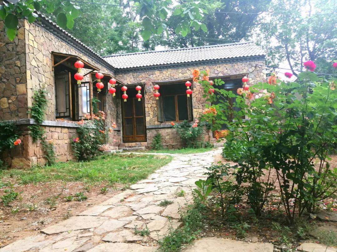 灵山秀水度深秋,灵山秀水堪称世外桃源