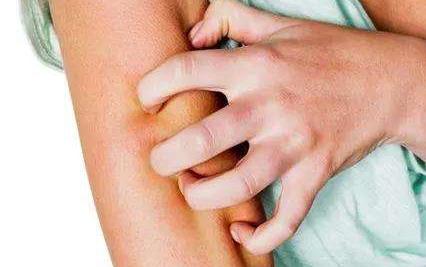 鸡汤可以熬出乳白色吗,怎么熬鸡汤变乳白色呢