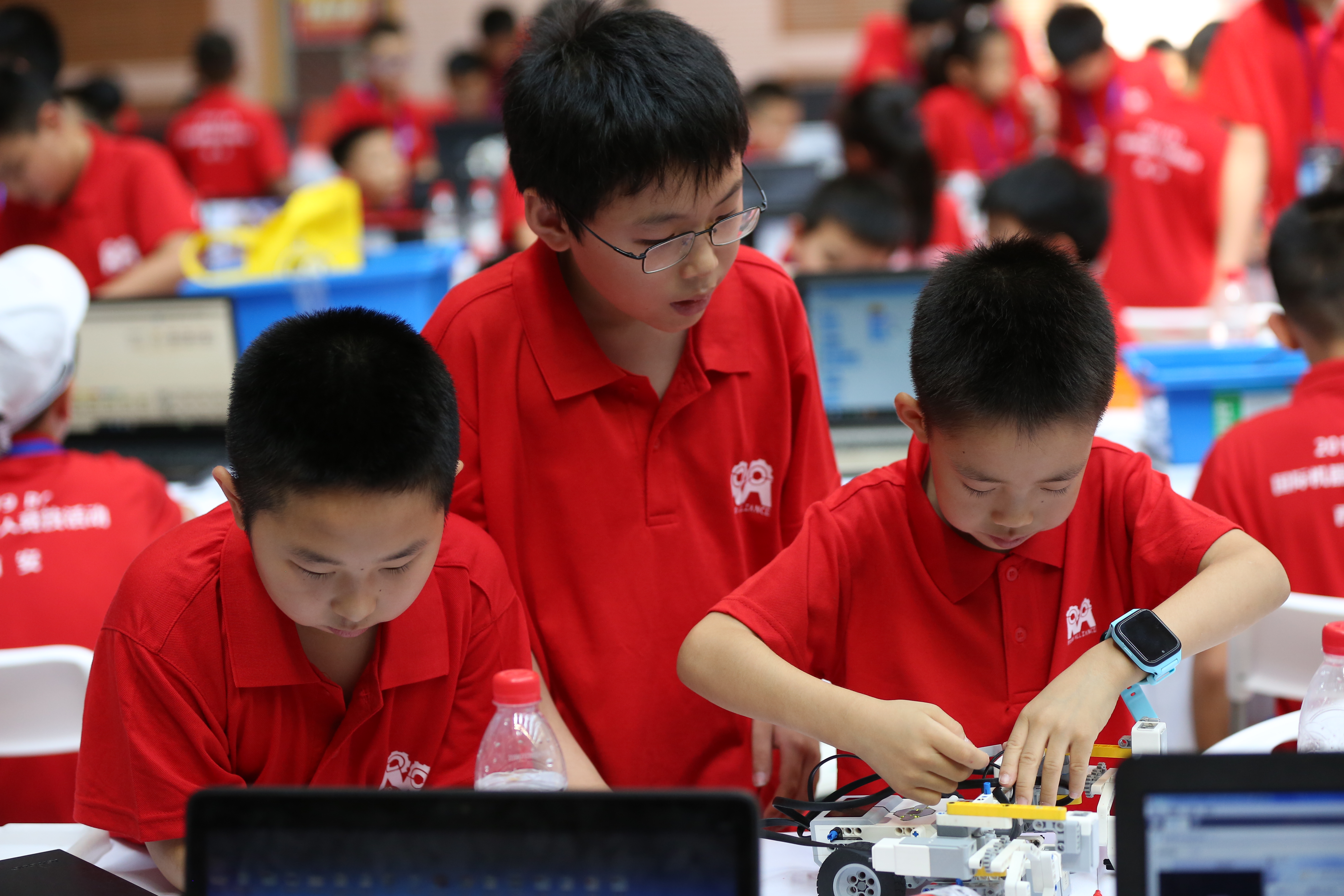 人工智能教育学习机器人,你真的了解机器人教育吗