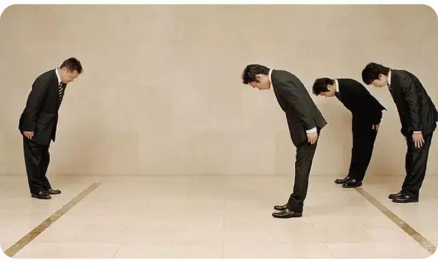 在日本的自助贩卖机里,你能买到全宇宙