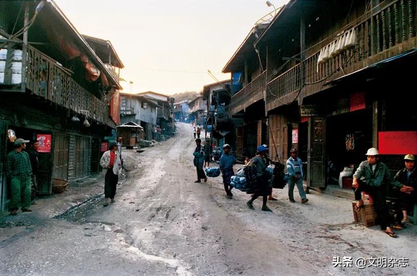 缅甸红宝石的传说,缅甸红宝石地理位置