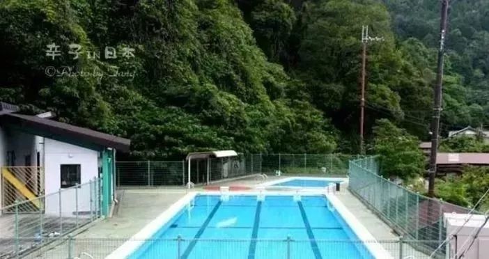 最垃圾的学校是哪个学校,最垃圾的学校是哪个