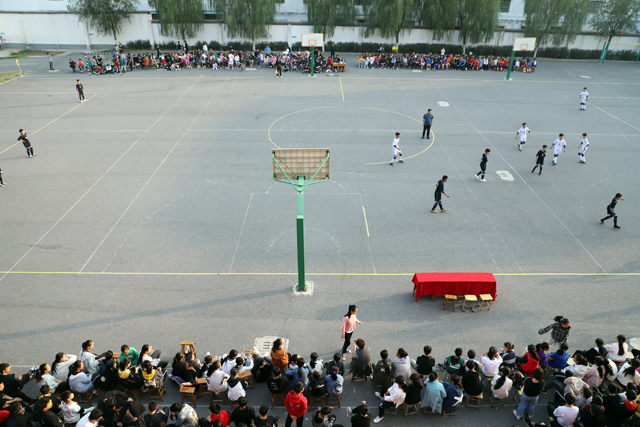 激发兴趣足球活动,激发足球热情