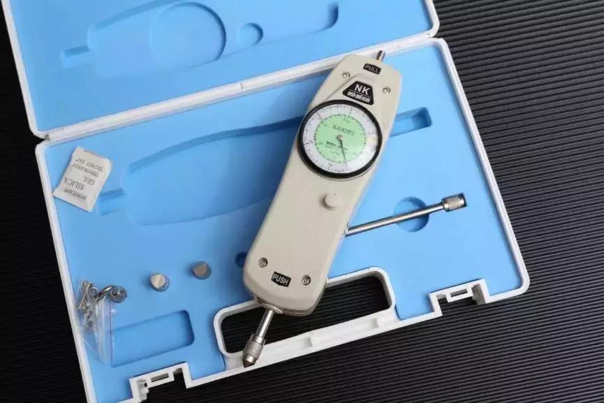 iphone最好贴什么样的钢化膜,iphone13钢化玻璃膜