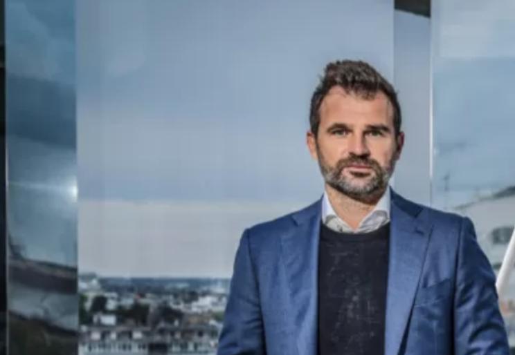 上港外援愿意重返国家队！奥斯卡喜欢上海！上港8倍年薪报价名帅