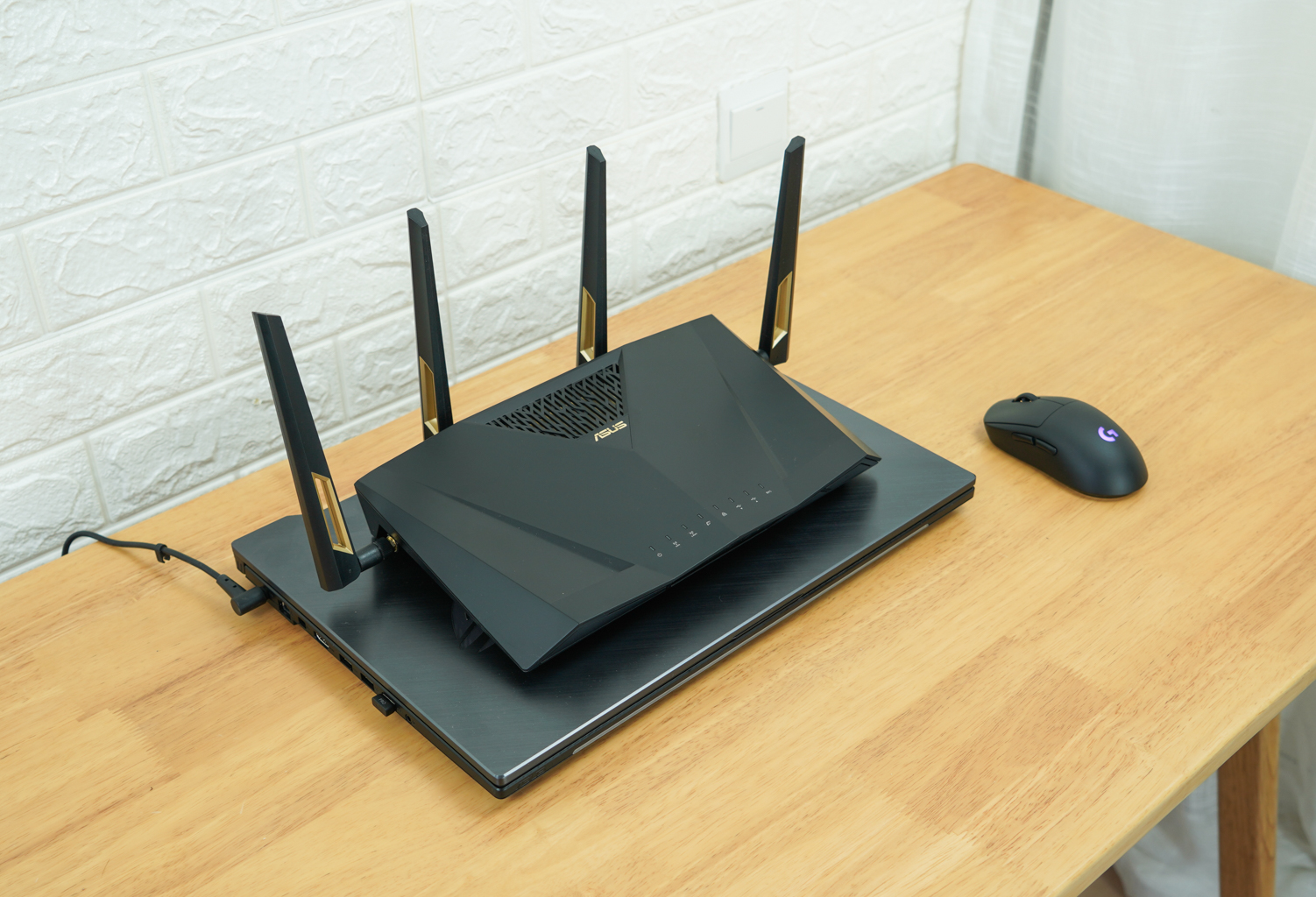 华硕rt-ax68u路由器测评,华硕rt-ax56u千兆路由器测评