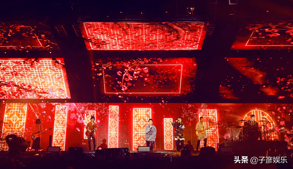 五月天上海演唱会连开8场,五月天上海演唱会连开6场