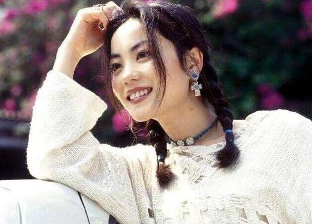 谢霆锋王菲张柏芝之间爱恨纠葛,谢霆锋张柏芝王菲三人感情纠葛