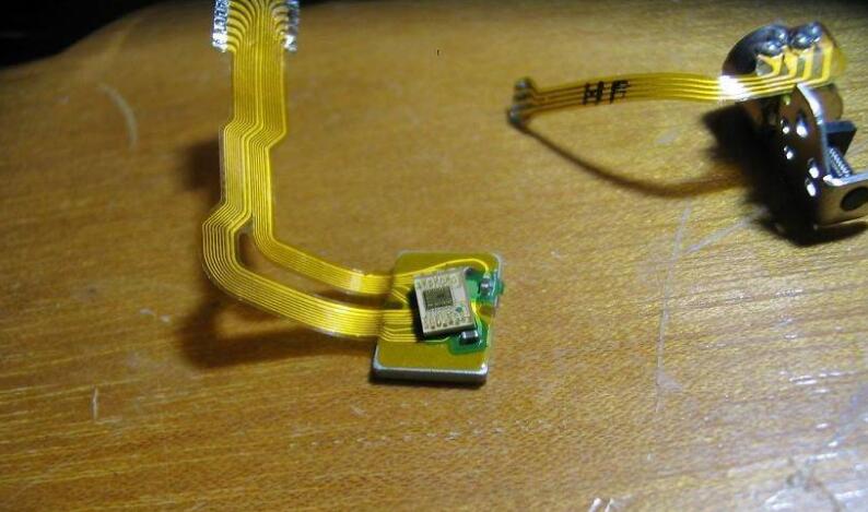 刻录机悬浮激光头,刻录机激光头原理