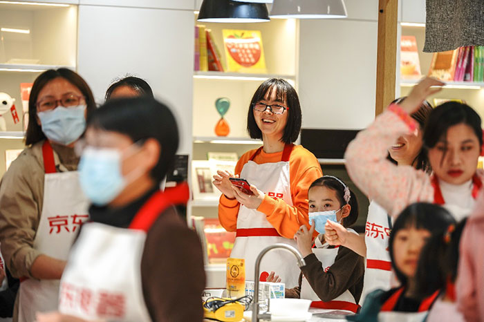 家电巨头苏宁,家电行业格局继续分化