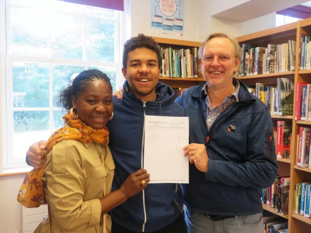 浼︽暒鐨囧澶у瀛﹂櫌浠嬬粛,浼︽暒鐨囧澶у