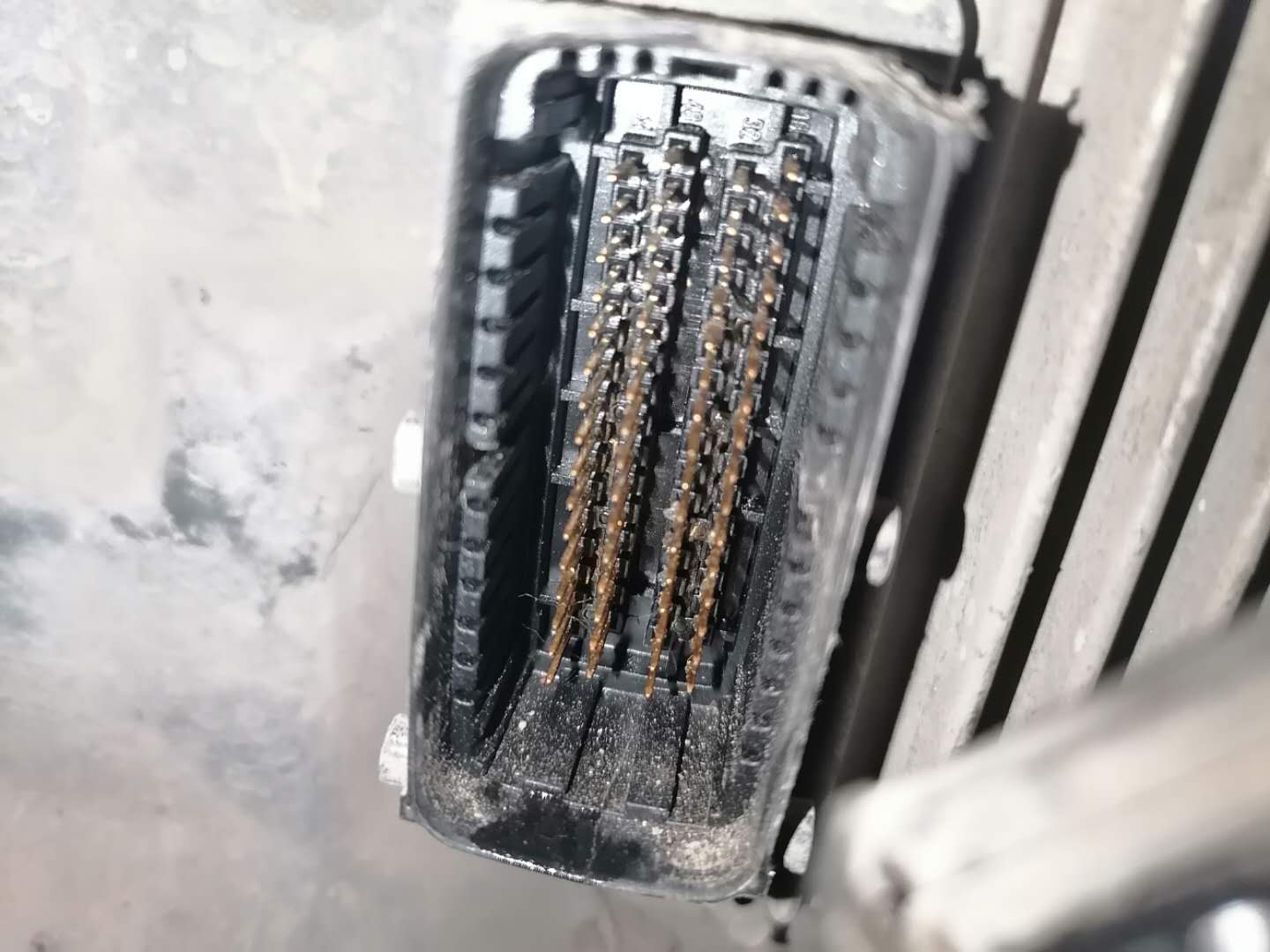 鑳栧摜璇磋溅鍒厠鍑秺,鑳栧摜鍑秺