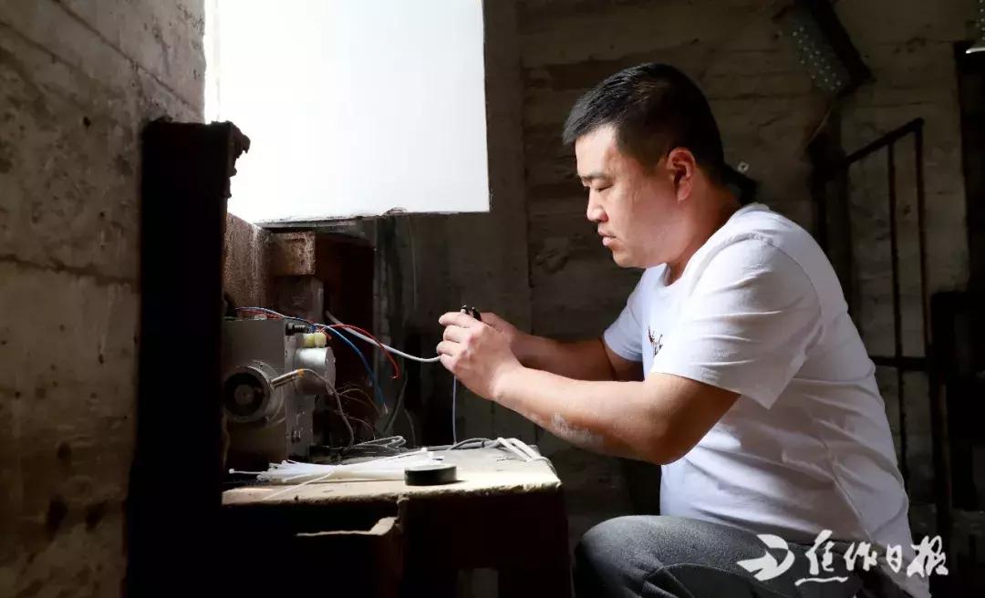 焦作记忆!解放路“大钟表”停摆3年将迎来新生,最新表芯还有这功能