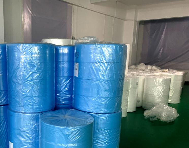 100多万的设备竟然无法生产合格熔喷布!30多家企业对薄公堂