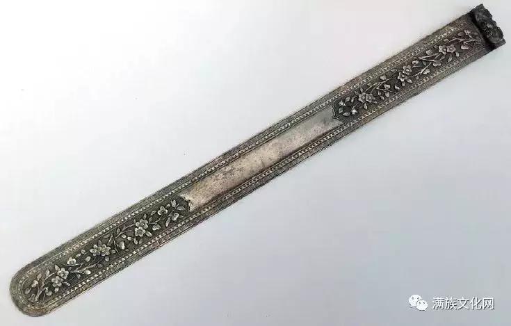 如展画轴—清代满族民间扁方赏析