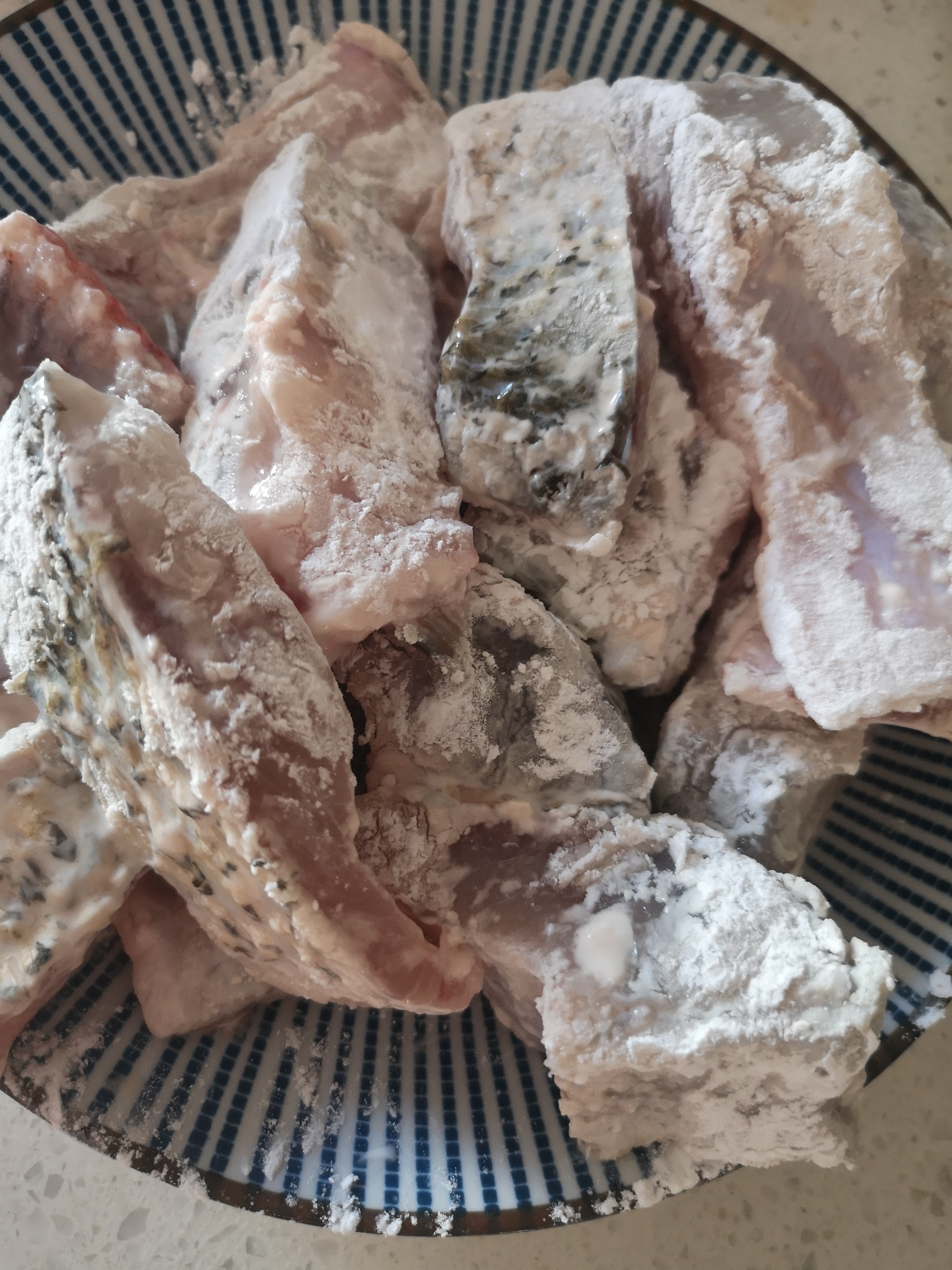 草鱼炖海鲜菇,正宗家常海鲜菇火锅鱼做法