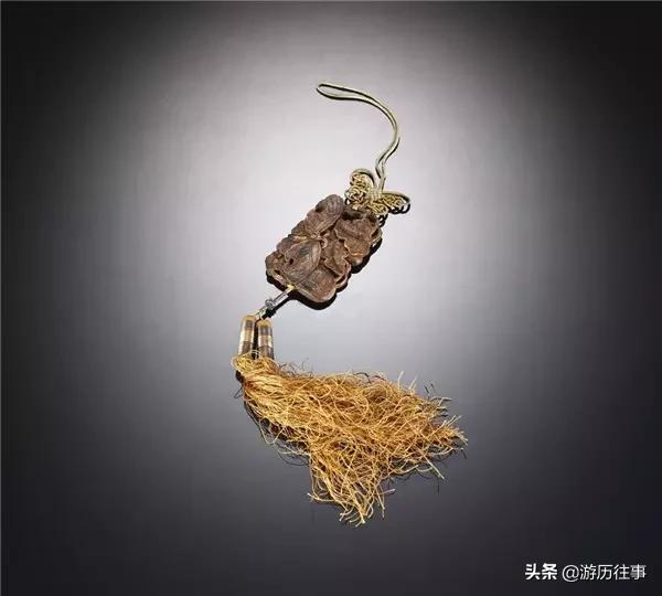 清朝皇帝官员为什么都戴一串珠子,清朝皇帝和官员都戴什么样的佛珠