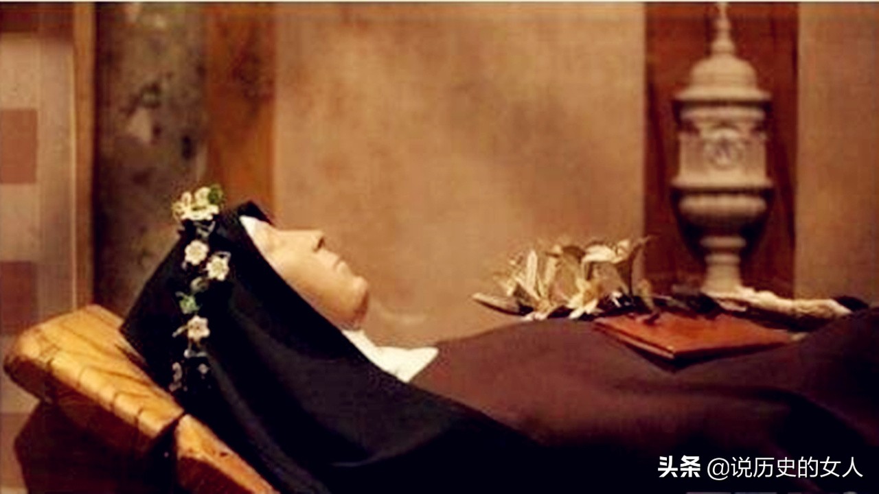 她的尸体140年不腐，是奇迹还是神迹？科学家：这是非自然现象