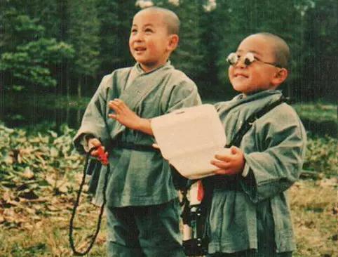 2岁孩子被虐待致死前仍求抱抱,2岁被虐待的女童