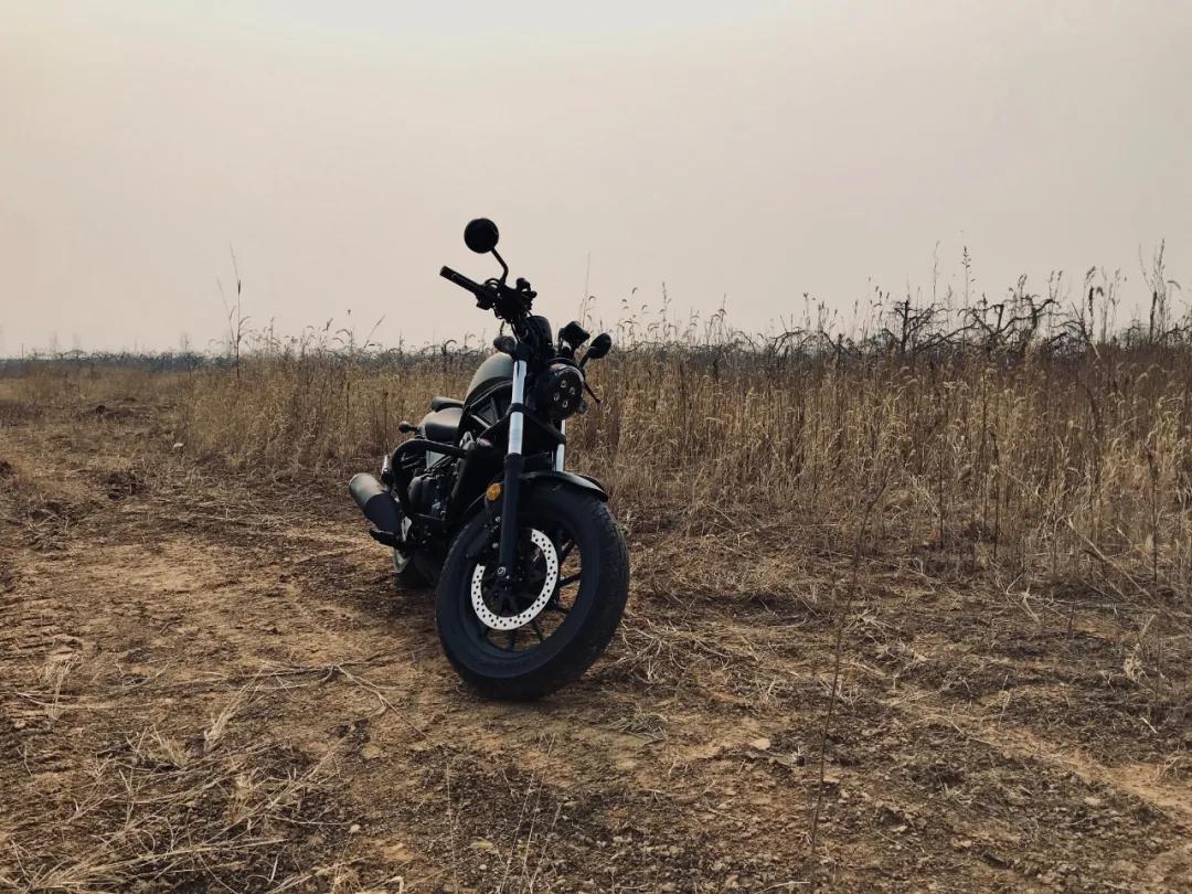 五羊本田cm500摩托车最新款,本田cm500和cm300区别