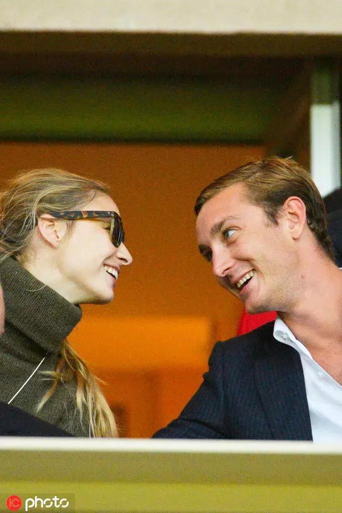 能嫁给王子的从来就不是“灰姑娘”，一起来看这场举办在世界五大宫殿之一的世纪梦幻婚礼吧