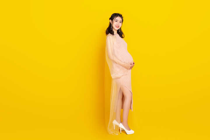 二胎宝妈两次怀孕，没发胖没变丑，工作带娃还旅行，看完不恐孕了