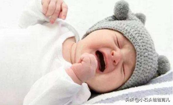 新生儿肠绞痛哭闹时怎么处理,新生儿肠绞痛哭闹怎么办