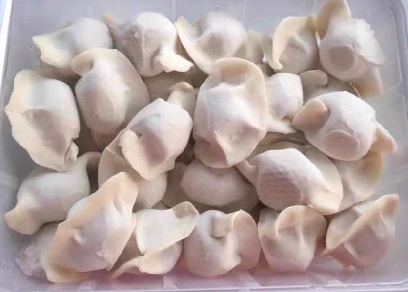 冰箱冷冻的饺子用开水煮多久能熟,冷水煮冻饺子的正确方法